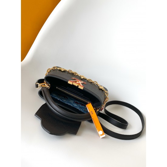LV Capucines