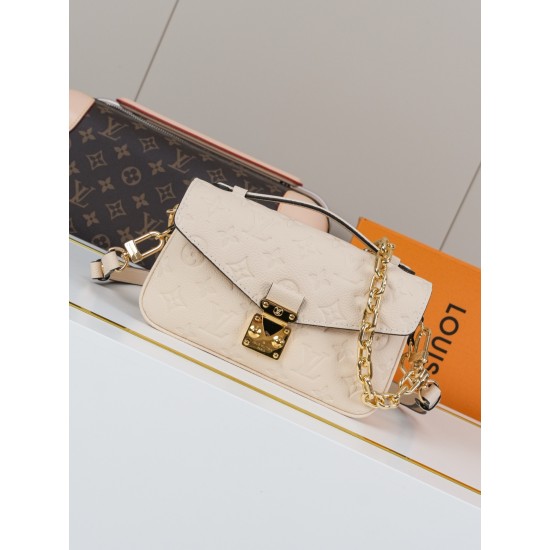 LV Pochette