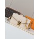 LV Pochette