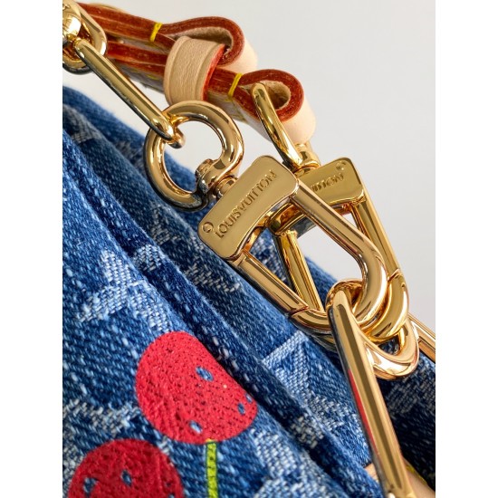 LV Coussin