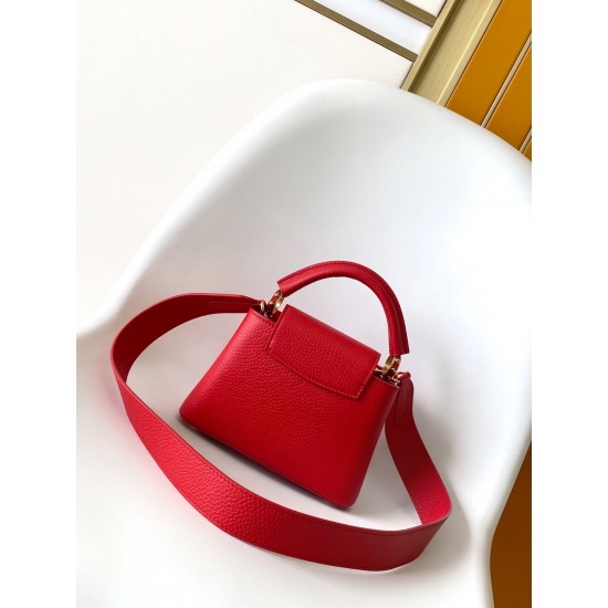 LV Capucines