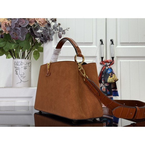LV Capucines