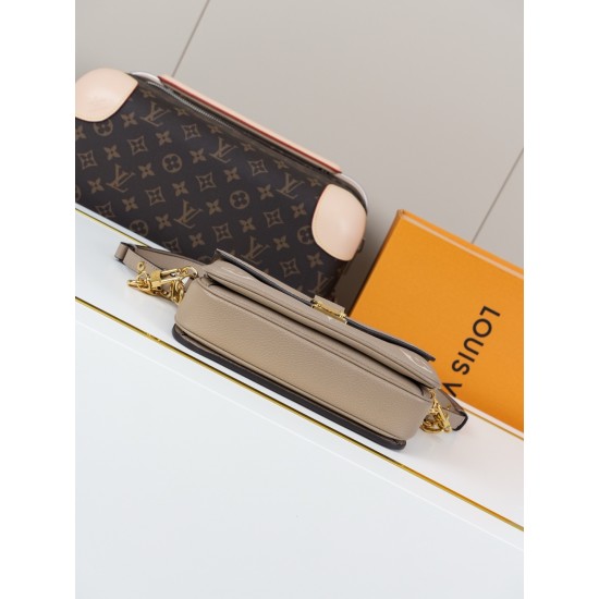 LV Pochette