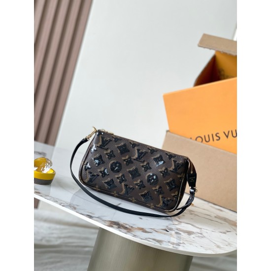 LV Pochette
