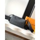 LV Pochette