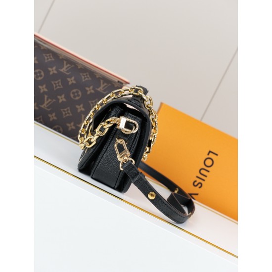 LV Pochette