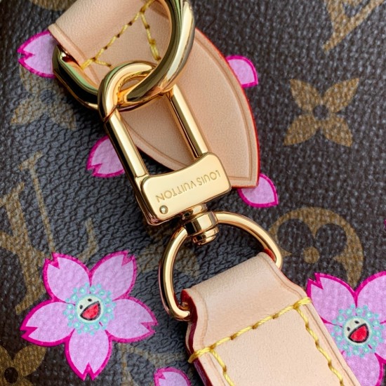 M14174，本款 Speedy Bandoulire 25 手袋出自路易威登 x 村上隆复刻系列，为品牌经典 Monogram 涂层融入村上隆笔下灵动的 Cherry Blossom 图案，再令相同元素延续至可拆卸包饰。牛皮革构筑 Toron 手柄与可拆卸皮革肩带，双拉链和挂锁确保个人物品安全无虞。19 x 15 x 25 厘米(高 x 宽 x 长度)