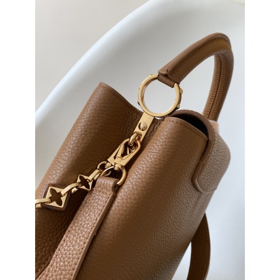 LV Capucines