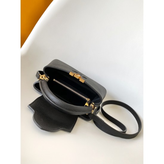 LV Capucines