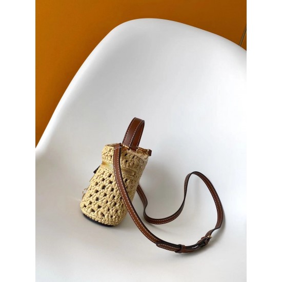 LV Pouch