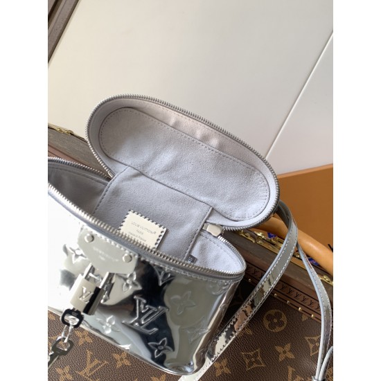LV Pouch