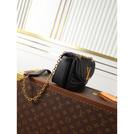 LV Pochette