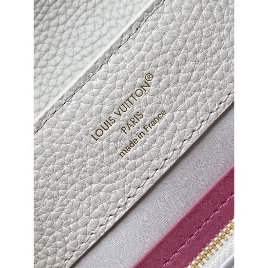 LV Capucines