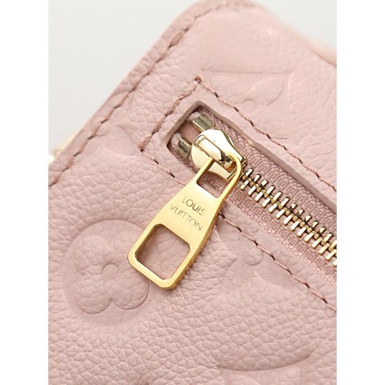 LV Pochette