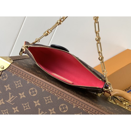 LV Pochette