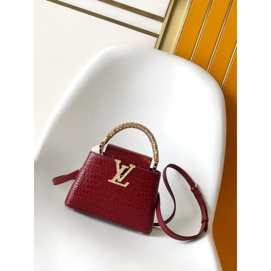 LV Capucines