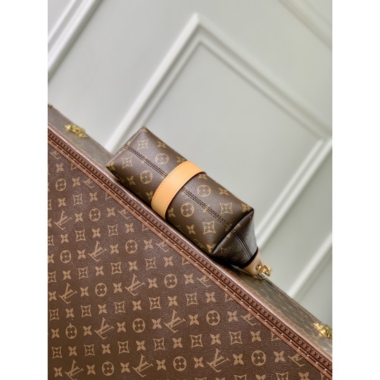 LV Pochette