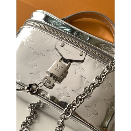 LV Pouch
