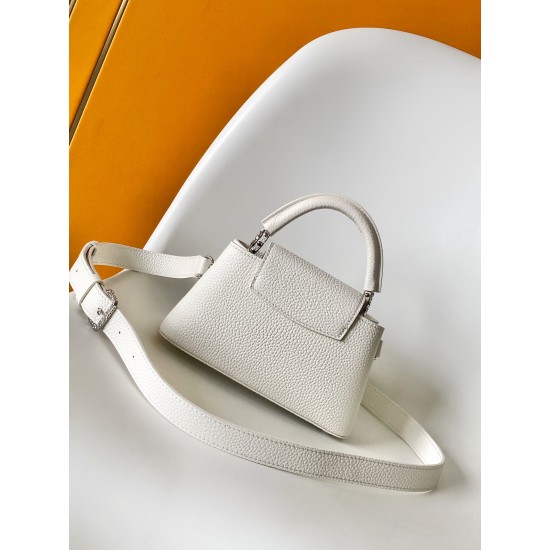 LV Capucines