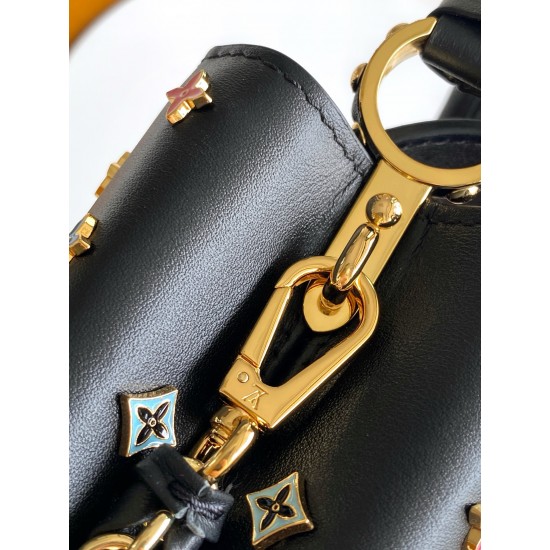 LV Capucines