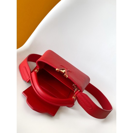 LV Capucines