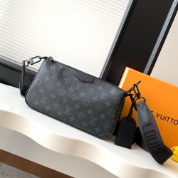 LV Pochette