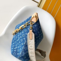 LV Coussin