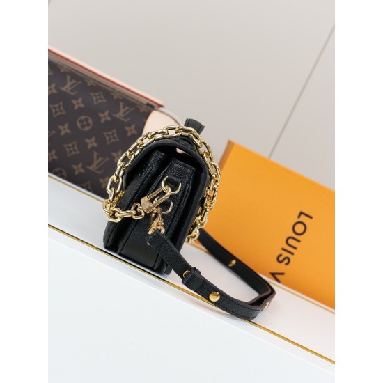 LV Pochette
