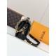 LV Pochette