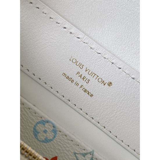 LV Capucines