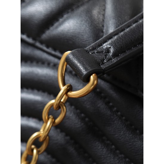 LV Pochette