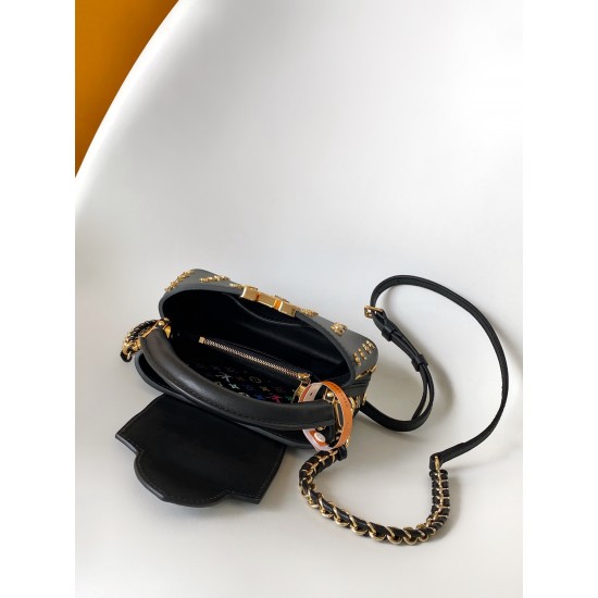 LV Capucines