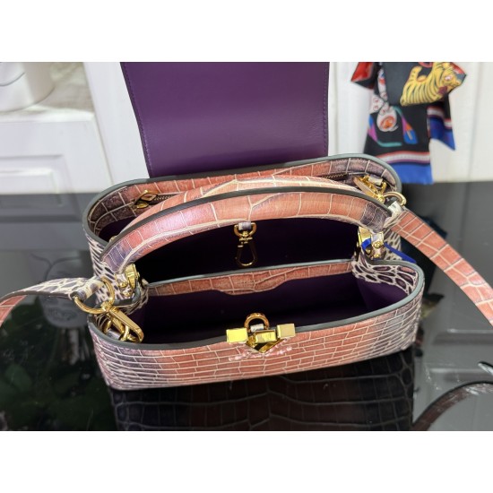 LV Capucines