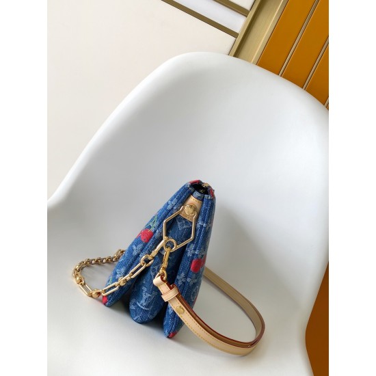 LV Coussin