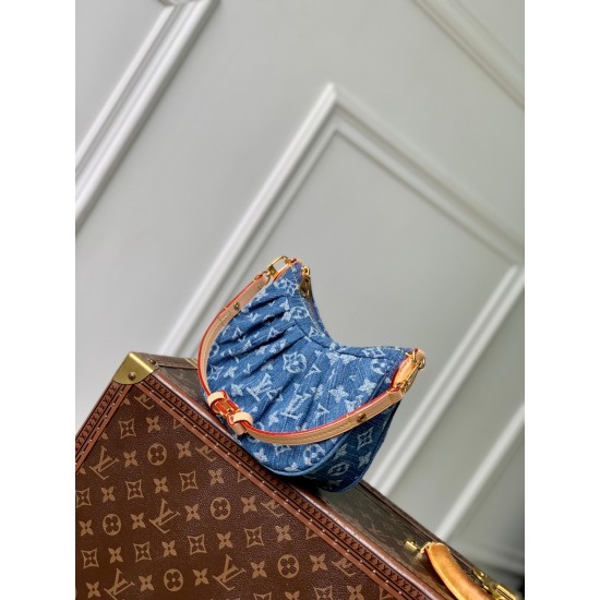 LV Pochette