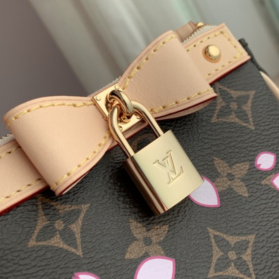 LV Pochette