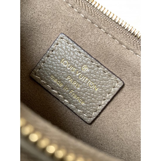 LV Pochette