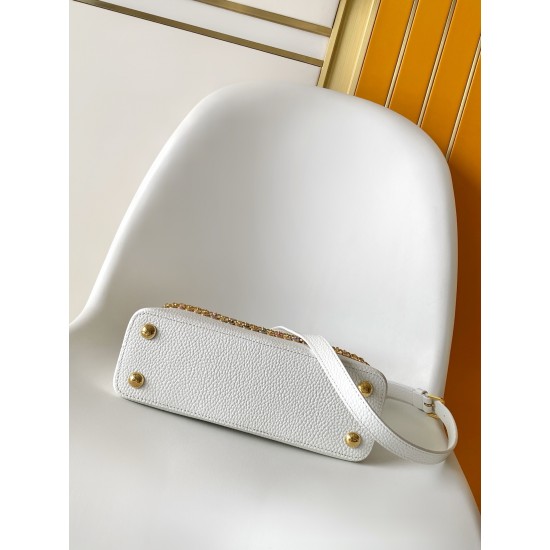 LV Capucines