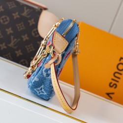 LV Pochette