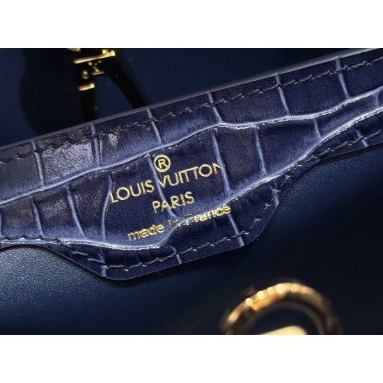 LV Capucines