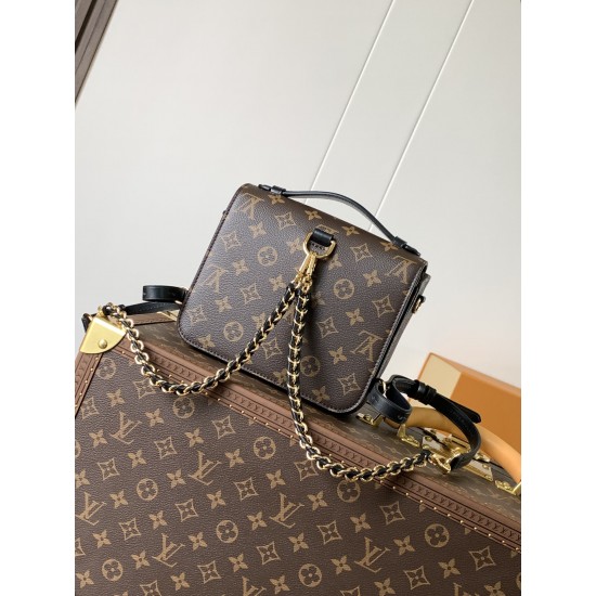 LV Pochette