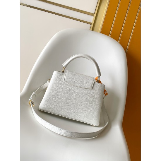 LV Capucines