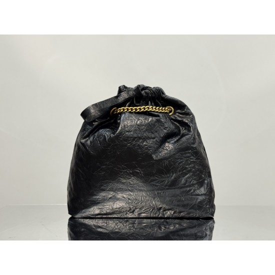 Balenciaga More ←