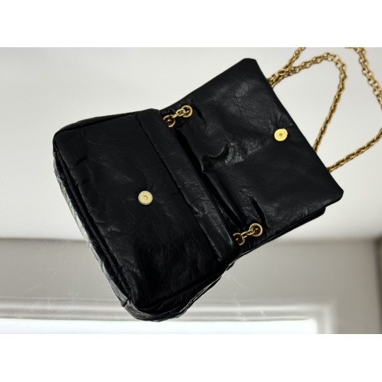 Balenciaga More ←