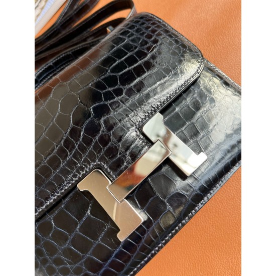 HERMÈS Constance