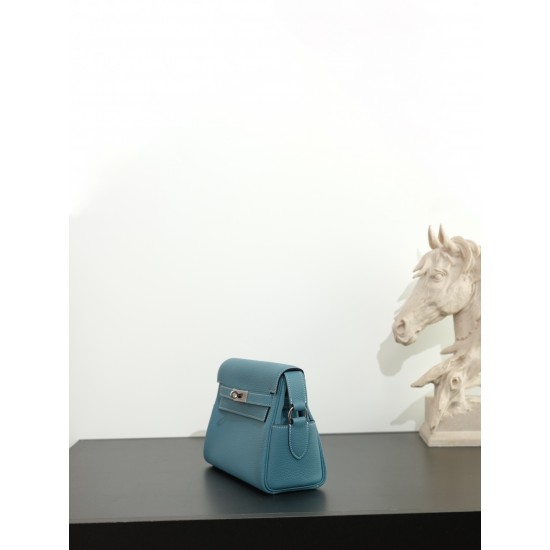HERMÈS More