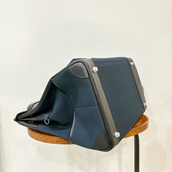 HERMÈS More