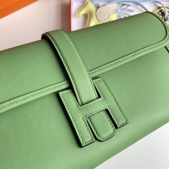HERMÈS Clutchs