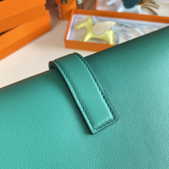 HERMÈS Clutchs