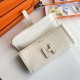 HERMÈS Clutchs